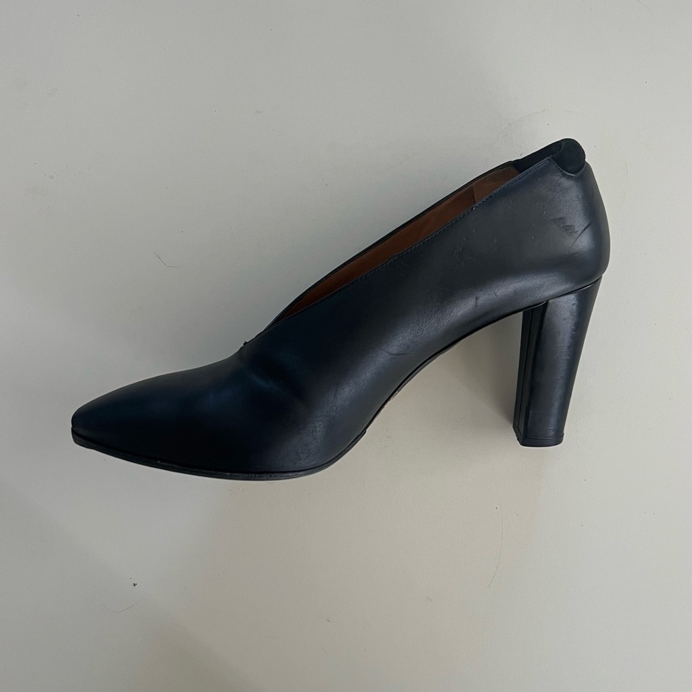 Acne Studios Black Leather Heels - Picture 4 of 8